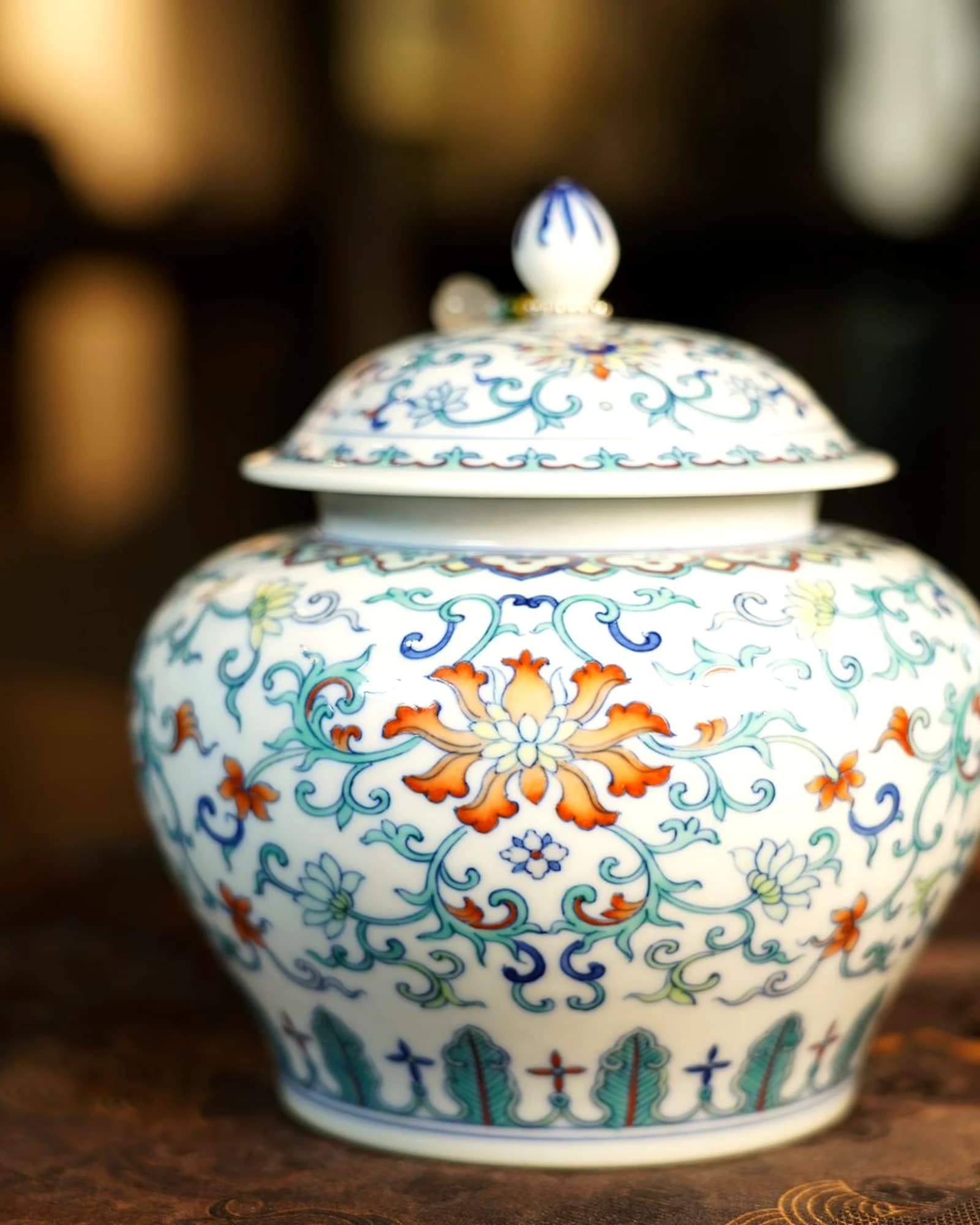 Doucai Lotus Lidded Jar