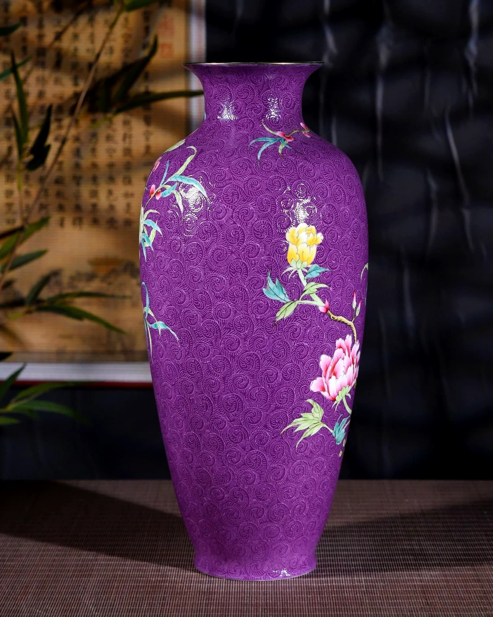 Purple Carved Jin Xiu Qian Cheng Vase